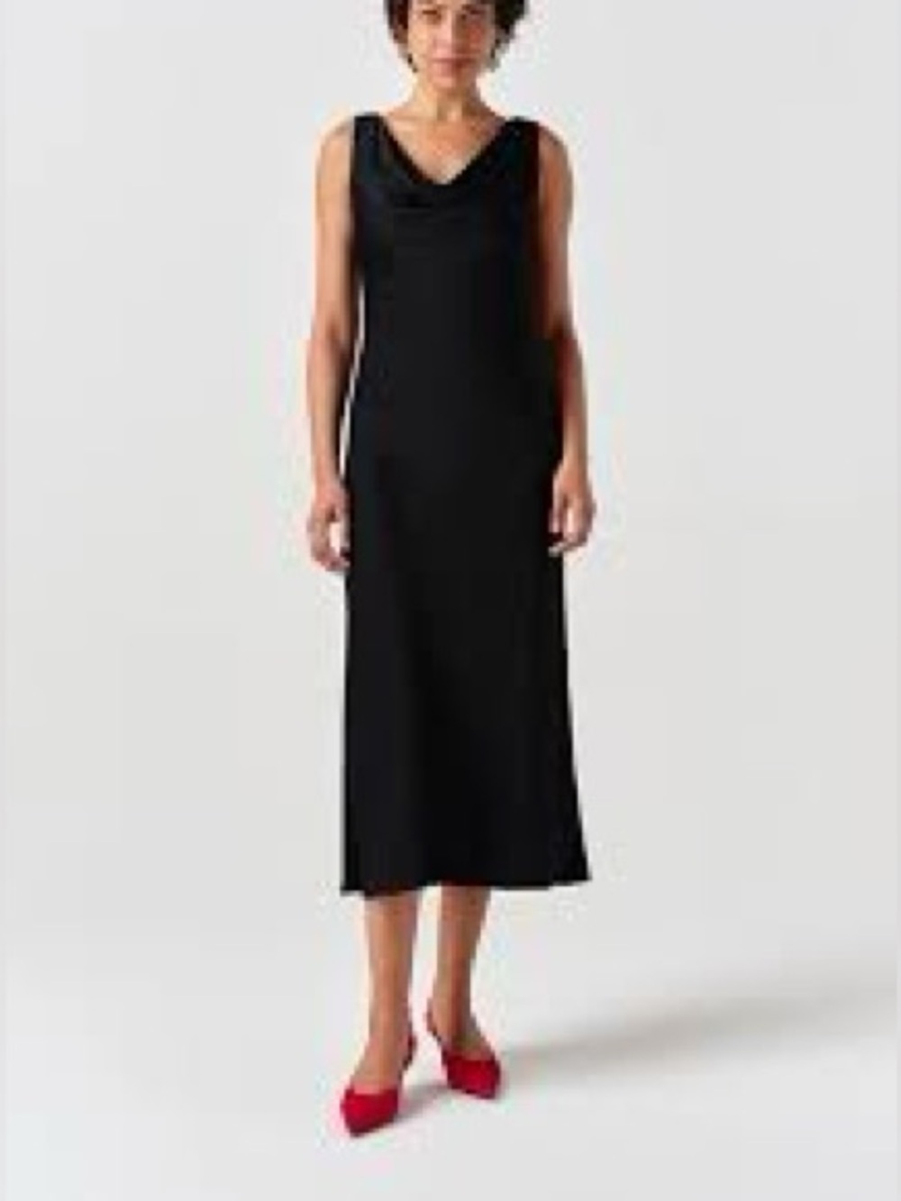 Elegant Black Sleeveless Satin Dress
